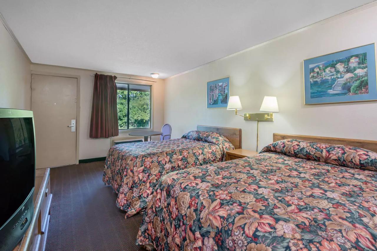 Knights Inn Columbus/Franklinton Εξωτερικό φωτογραφία